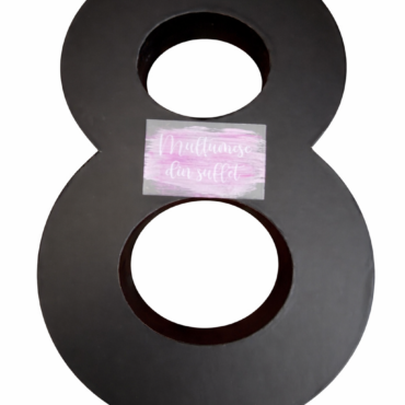 Flower box cifra 8 galben cu trandafiri de săpun