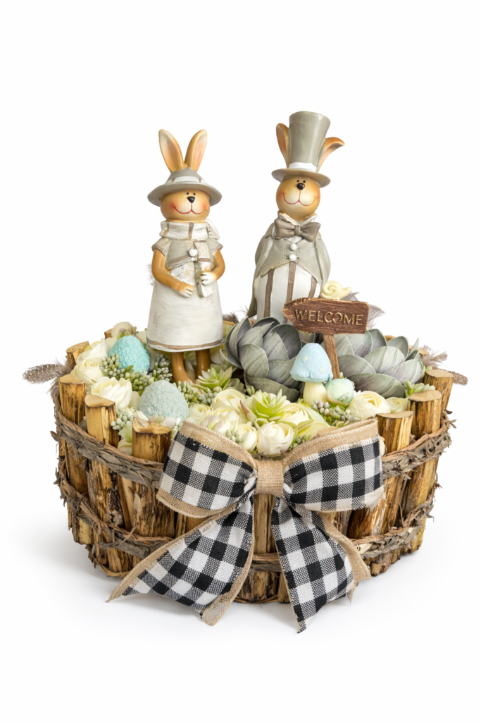 Aranjament Paști coș rustic lemn cu iepuri în gri