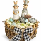 Aranjament Paști coș lemn cu iepuri - vedere ansamblu